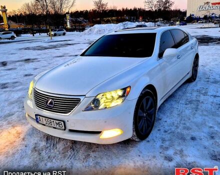 Белый Лексус ЛС, объемом двигателя 5 л и пробегом 19000 тыс. км за 15000 $, фото 1 на Automoto.ua