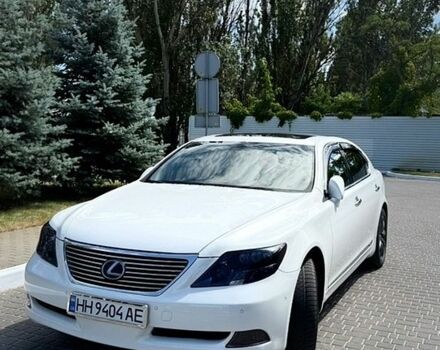 Білий Лексус ЛС, об'ємом двигуна 5 л та пробігом 333 тис. км за 11000 $, фото 1 на Automoto.ua