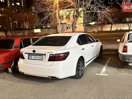 Білий Лексус ЛС, об'ємом двигуна 5 л та пробігом 330 тис. км за 11400 $, фото 1 на Automoto.ua