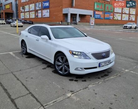 Белый Лексус ЛС, объемом двигателя 5 л и пробегом 190 тыс. км за 11500 $, фото 1 на Automoto.ua