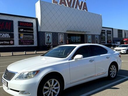 Білий Лексус ЛС, об'ємом двигуна 4.6 л та пробігом 153 тис. км за 14000 $, фото 1 на Automoto.ua