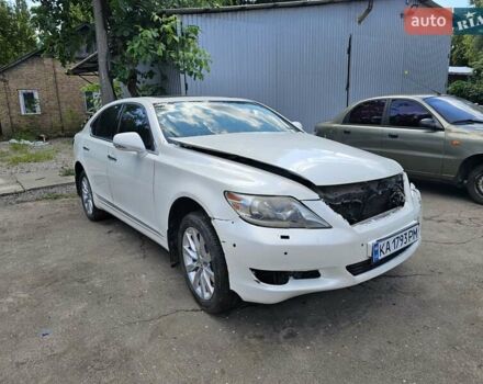 Білий Лексус ЛС, об'ємом двигуна 4.6 л та пробігом 90 тис. км за 5500 $, фото 1 на Automoto.ua