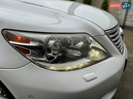 Белый Лексус ЛС, объемом двигателя 4.6 л и пробегом 241 тыс. км за 14500 $, фото 1 на Automoto.ua