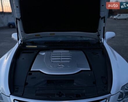 Белый Лексус ЛС, объемом двигателя 4.61 л и пробегом 185 тыс. км за 15000 $, фото 1 на Automoto.ua