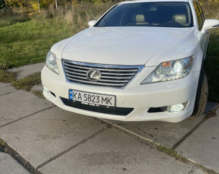 Белый Лексус ЛС, объемом двигателя 4.61 л и пробегом 191 тыс. км за 11999 $, фото 1 на Automoto.ua