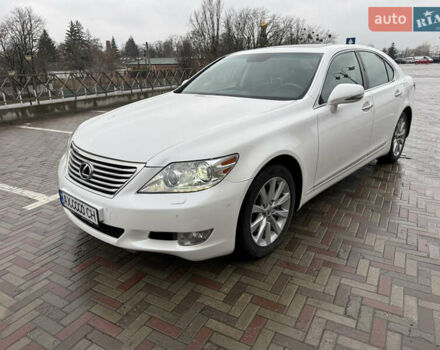 Білий Лексус ЛС, об'ємом двигуна 4.6 л та пробігом 142 тис. км за 15900 $, фото 1 на Automoto.ua