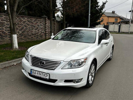 Белый Лексус ЛС, объемом двигателя 4.61 л и пробегом 173 тыс. км за 12999 $, фото 1 на Automoto.ua
