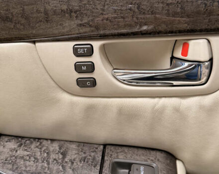 Бежевый Лексус ЛС, объемом двигателя 4.3 л и пробегом 300 тыс. км за 5500 $, фото 12 на Automoto.ua