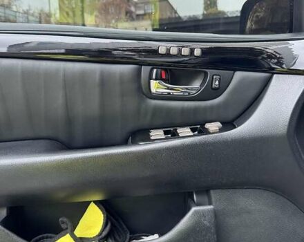 Черный Лексус ЛС, объемом двигателя 4.29 л и пробегом 290 тыс. км за 7800 $, фото 1 на Automoto.ua