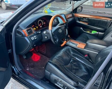 Черный Лексус ЛС, объемом двигателя 4.29 л и пробегом 313 тыс. км за 5600 $, фото 4 на Automoto.ua