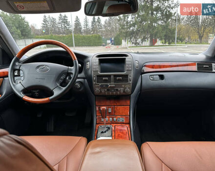 Черный Лексус ЛС, объемом двигателя 4.29 л и пробегом 307 тыс. км за 10000 $, фото 26 на Automoto.ua