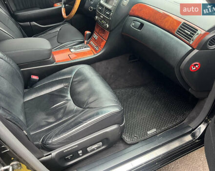 Черный Лексус ЛС, объемом двигателя 4.29 л и пробегом 384 тыс. км за 8600 $, фото 16 на Automoto.ua