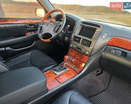 Черный Лексус ЛС, объемом двигателя 4.29 л и пробегом 298 тыс. км за 5999 $, фото 10 на Automoto.ua