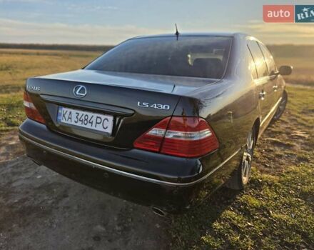 Черный Лексус ЛС, объемом двигателя 4.29 л и пробегом 298 тыс. км за 7700 $, фото 22 на Automoto.ua
