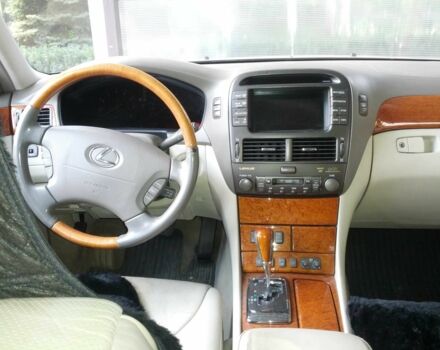 Черный Лексус ЛС, объемом двигателя 4.3 л и пробегом 208 тыс. км за 15000 $, фото 4 на Automoto.ua