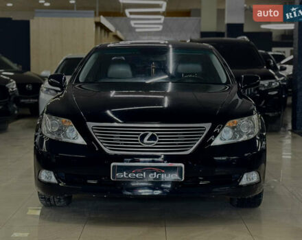 Черный Лексус ЛС, объемом двигателя 4.61 л и пробегом 226 тыс. км за 10999 $, фото 1 на Automoto.ua