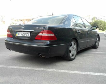 Черный Лексус ЛС, объемом двигателя 4.3 л и пробегом 208 тыс. км за 15000 $, фото 2 на Automoto.ua