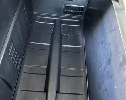 Черный Лексус ЛС, объемом двигателя 4.61 л и пробегом 320 тыс. км за 11500 $, фото 53 на Automoto.ua