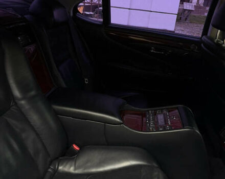 Черный Лексус ЛС, объемом двигателя 4.61 л и пробегом 200 тыс. км за 10900 $, фото 13 на Automoto.ua