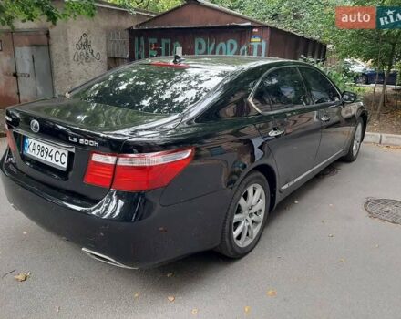 Черный Лексус ЛС, объемом двигателя 4.97 л и пробегом 229 тыс. км за 10800 $, фото 3 на Automoto.ua