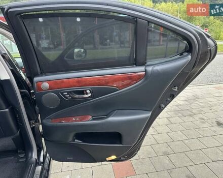 Чорний Лексус ЛС, об'ємом двигуна 4.61 л та пробігом 229 тис. км за 11500 $, фото 39 на Automoto.ua