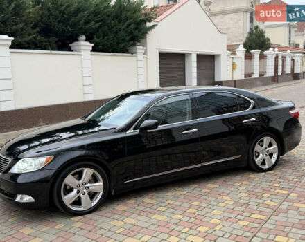 Черный Лексус ЛС, объемом двигателя 4.61 л и пробегом 200 тыс. км за 10900 $, фото 3 на Automoto.ua