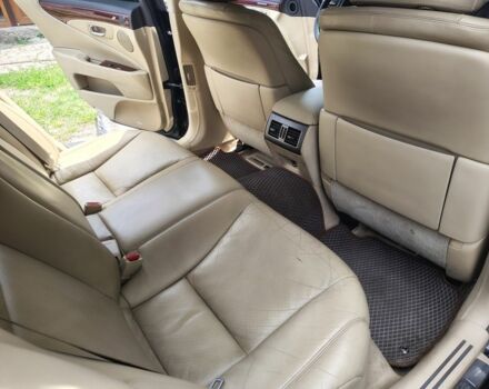 Чорний Лексус ЛС, об'ємом двигуна 4.6 л та пробігом 260 тис. км за 11000 $, фото 8 на Automoto.ua