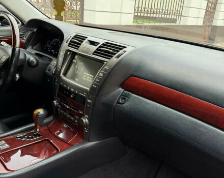 Черный Лексус ЛС, объемом двигателя 4.61 л и пробегом 200 тыс. км за 10900 $, фото 10 на Automoto.ua