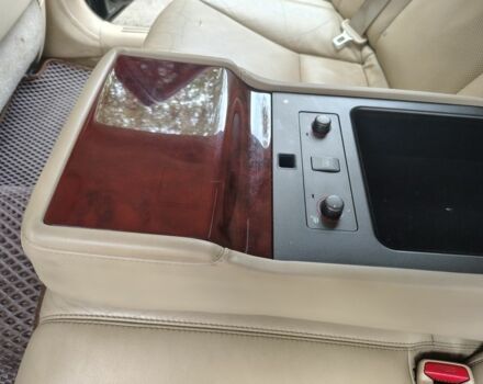 Черный Лексус ЛС, объемом двигателя 4.6 л и пробегом 260 тыс. км за 11000 $, фото 10 на Automoto.ua