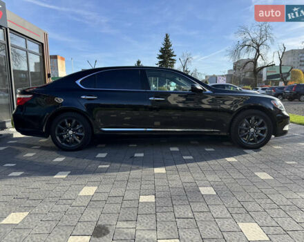 Черный Лексус ЛС, объемом двигателя 4.6 л и пробегом 251 тыс. км за 12500 $, фото 7 на Automoto.ua