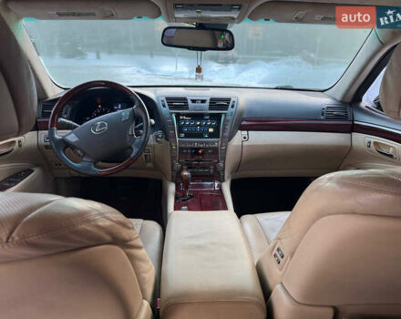 Черный Лексус ЛС, объемом двигателя 4.61 л и пробегом 182 тыс. км за 8900 $, фото 10 на Automoto.ua