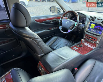Черный Лексус ЛС, объемом двигателя 4.6 л и пробегом 251 тыс. км за 13500 $, фото 37 на Automoto.ua