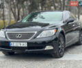 Черный Лексус ЛС, объемом двигателя 4.6 л и пробегом 278 тыс. км за 8900 $, фото 1 на Automoto.ua