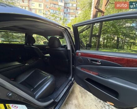 Чорний Лексус ЛС, об'ємом двигуна 4.61 л та пробігом 350 тис. км за 10500 $, фото 10 на Automoto.ua