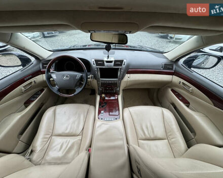 Черный Лексус ЛС, объемом двигателя 4.61 л и пробегом 138 тыс. км за 9999 $, фото 13 на Automoto.ua