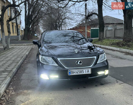 Черный Лексус ЛС, объемом двигателя 4.6 л и пробегом 215 тыс. км за 14300 $, фото 1 на Automoto.ua
