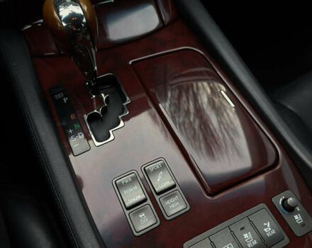 Черный Лексус ЛС, объемом двигателя 4.97 л и пробегом 222 тыс. км за 9900 $, фото 36 на Automoto.ua