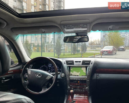 Черный Лексус ЛС, объемом двигателя 4.61 л и пробегом 355 тыс. км за 9400 $, фото 9 на Automoto.ua