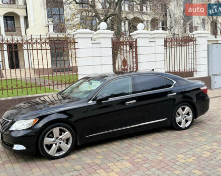 Черный Лексус ЛС, объемом двигателя 4.61 л и пробегом 200 тыс. км за 10900 $, фото 5 на Automoto.ua