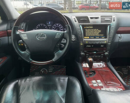 Черный Лексус ЛС, объемом двигателя 4.61 л и пробегом 235 тыс. км за 11999 $, фото 32 на Automoto.ua