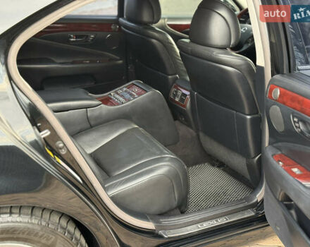 Черный Лексус ЛС, объемом двигателя 4.97 л и пробегом 222 тыс. км за 9900 $, фото 22 на Automoto.ua