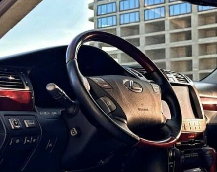 Черный Лексус ЛС, объемом двигателя 4.6 л и пробегом 285 тыс. км за 13000 $, фото 3 на Automoto.ua