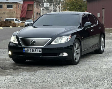 Черный Лексус ЛС, объемом двигателя 4.6 л и пробегом 200 тыс. км за 12000 $, фото 4 на Automoto.ua