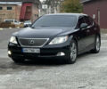 Черный Лексус ЛС, объемом двигателя 4.6 л и пробегом 200 тыс. км за 12000 $, фото 4 на Automoto.ua