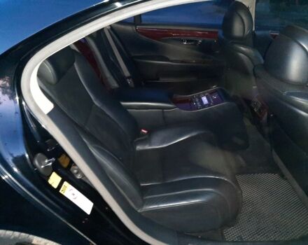 Черный Лексус ЛС, объемом двигателя 5 л и пробегом 229 тыс. км за 10500 $, фото 21 на Automoto.ua
