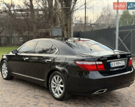 Черный Лексус ЛС, объемом двигателя 4.97 л и пробегом 222 тыс. км за 9900 $, фото 10 на Automoto.ua