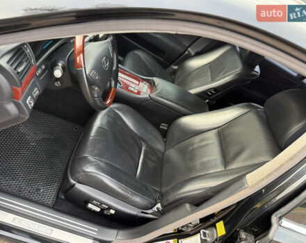 Черный Лексус ЛС, объемом двигателя 4.97 л и пробегом 222 тыс. км за 9900 $, фото 16 на Automoto.ua