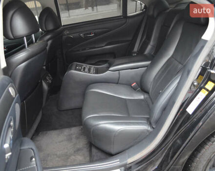 Черный Лексус ЛС, объемом двигателя 4.61 л и пробегом 275 тыс. км за 13900 $, фото 23 на Automoto.ua