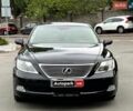 Черный Лексус ЛС, объемом двигателя 4.7 л и пробегом 241 тыс. км за 15240 $, фото 1 на Automoto.ua