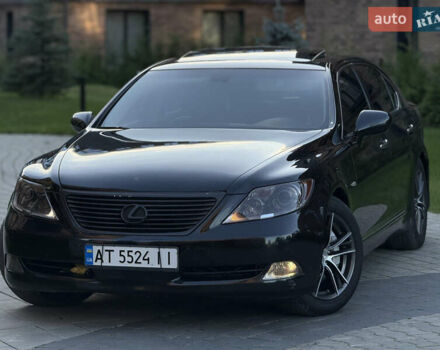 Черный Лексус ЛС, объемом двигателя 4.61 л и пробегом 300 тыс. км за 9900 $, фото 22 на Automoto.ua